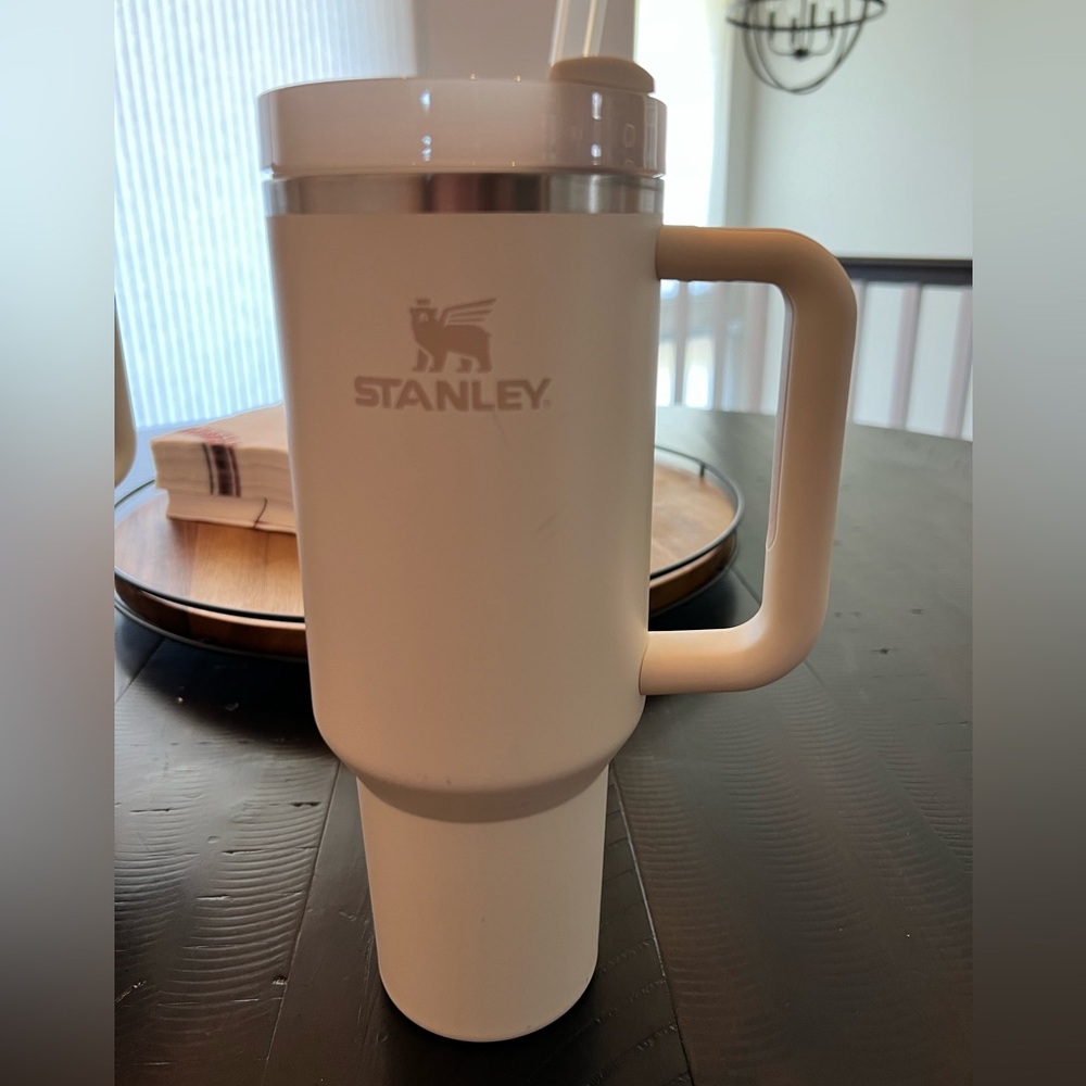 Cream Stanley Quencher 40 oz